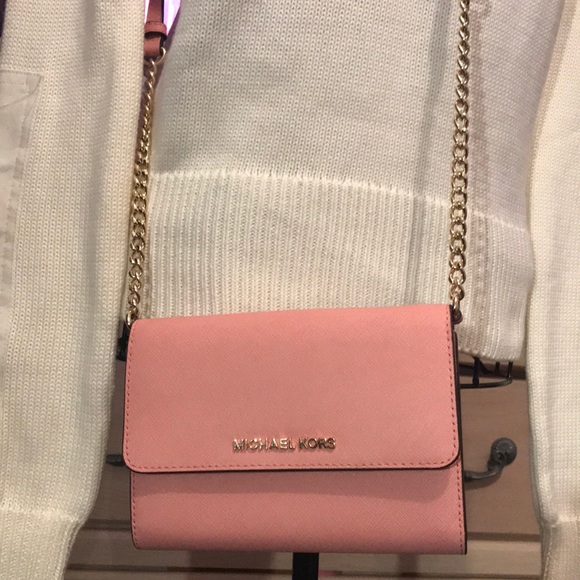Michael Kors Handbags - Michael Kors crossbody Bag